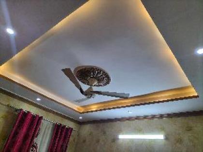 Beautiful Furnished Room In Lahore - image 3
