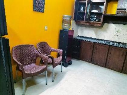 Beautiful Furnished Room In Lahore - image 7