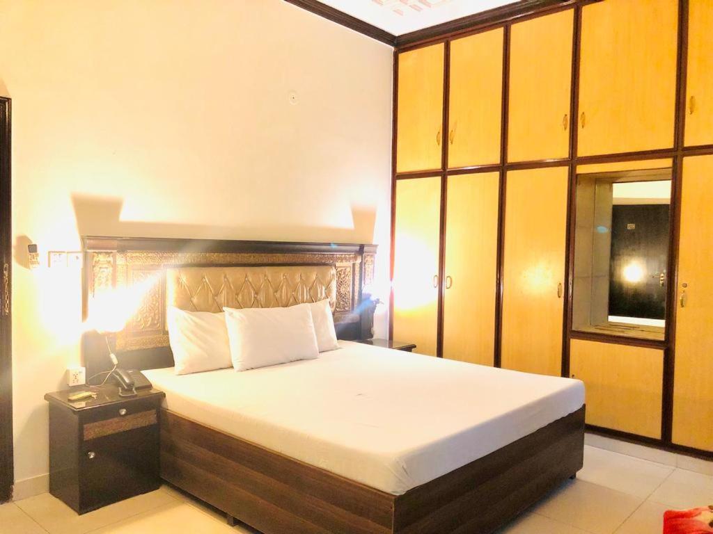 Lotus One Hotel - image 4