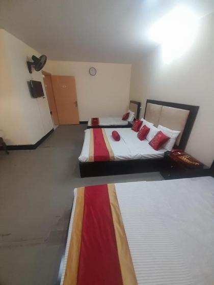 Family palce Guest House 