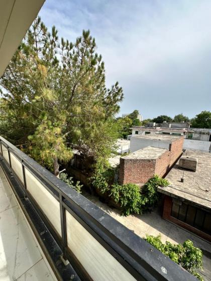 Luxury Apartment in Lahore near Gulberg - image 17