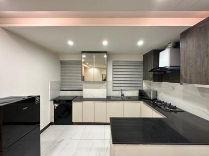 Luxury Apartment in Lahore near Gulberg - image 2