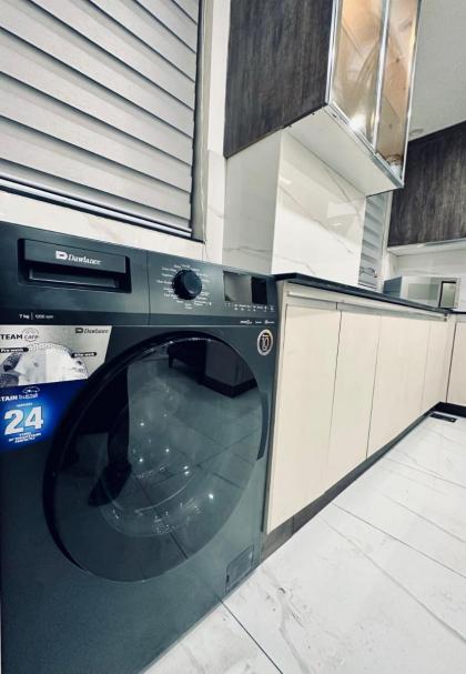 Luxury Apartment in Lahore near Gulberg - image 6