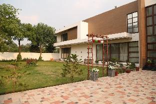 Zaha Homes: Glanz Luxe - Upper portion 2brDDK  - main image