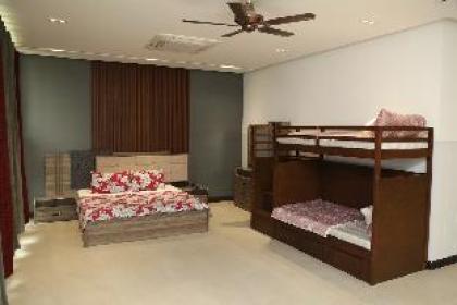 Zaha Homes: Glanz Luxe - Upper portion 2brDDK  - image 15