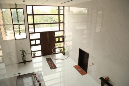 Zaha Home:Glanz Luxe- 1BRkitchenette terrace - image 2