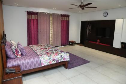 Zaha Home:Glanz Luxe- 1BRkitchenette terrace - image 21