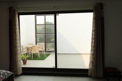 Zaha Home:Glanz Luxe- 1BRkitchenette terrace - image 5