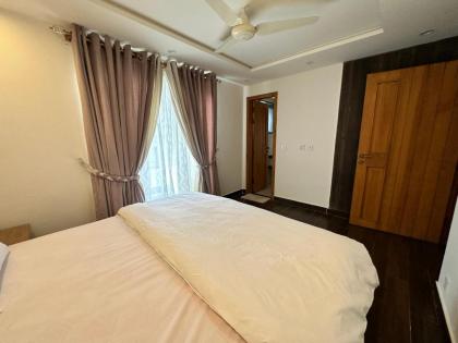2 Bed Apartment near Gulberg - image 6