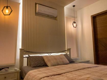Modern 3 Bed Villa in DHA - image 11