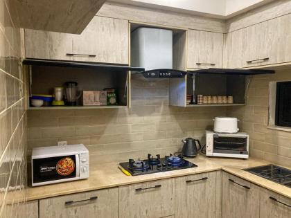 Modern 3 Bed Villa in DHA - image 21