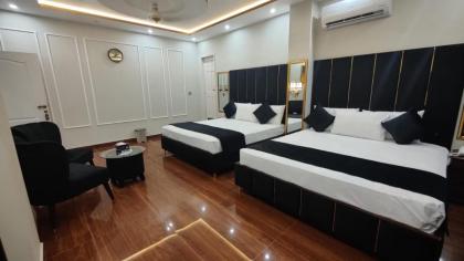 Hotel white season Gulberg - image 15