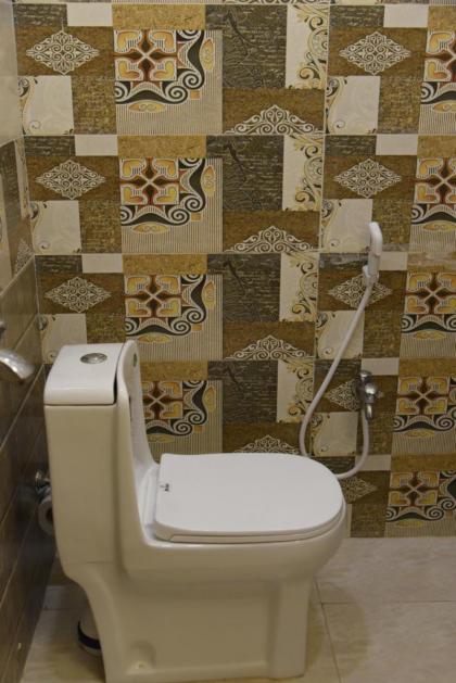 Hotel white season Gulberg - image 23