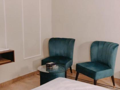 Hotel white season Gulberg - image 28