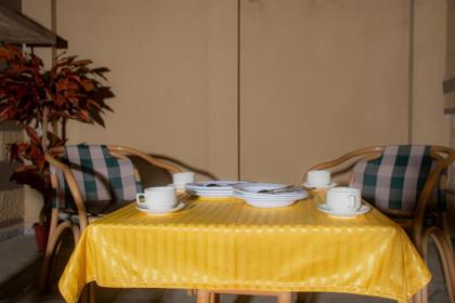 Hotel white season Gulberg - image 8