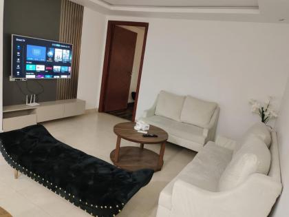 Luxury apartment in Gold Crest Mall 1 bed - image 12