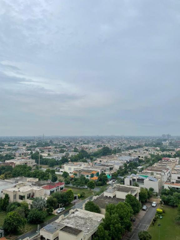 Luxury apartment in Gold Crest Mall 1 bed - image 6