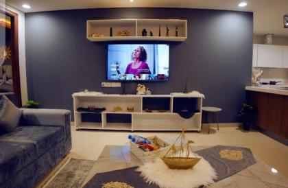 Luxury apartment in Gold Crest Mall 1 bed - image 8