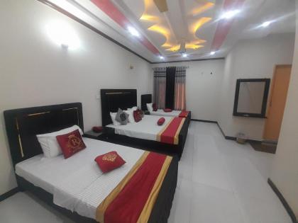 Hotel Grand Rose - image 14