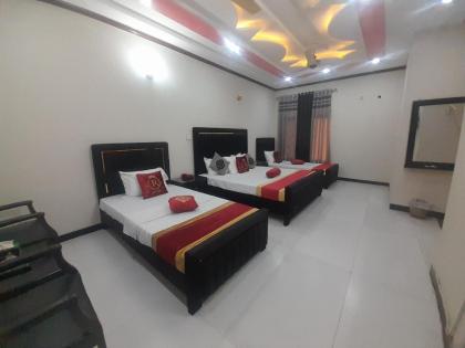 Hotel Grand Rose - image 19