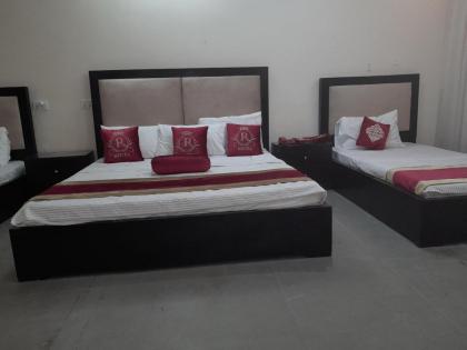 Hotel Grand Rose - image 26