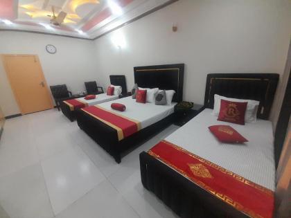 Hotel Grand Rose - image 5