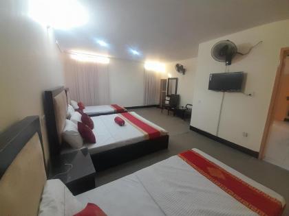 Hotel Grand Rose - image 6