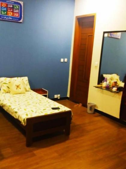 Continental Girls Hostel UCP - image 15