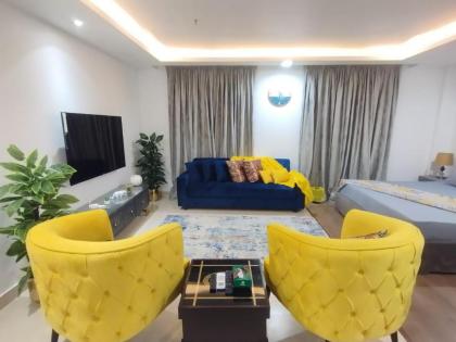 Luxury Apartment Gold Crest Mall And Residency DHA - image 4
