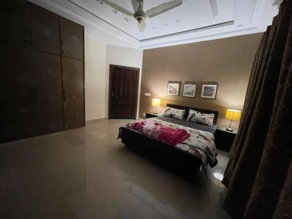 Three Bedroom Villa - image 5