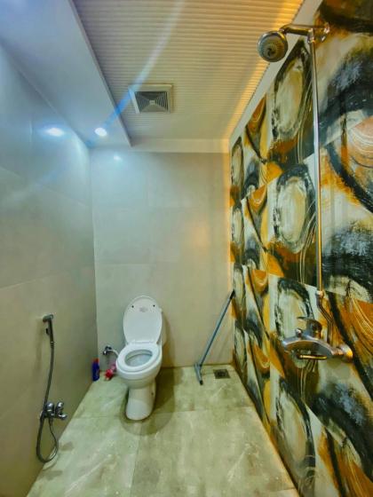 Luxury Apartment in Bahria Town Lahore - image 28