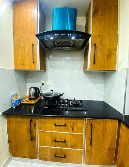 Luxury Apartment in Bahria Town Lahore - image 30