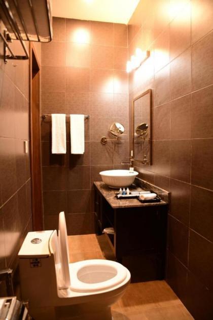 Swan Suites - image 10