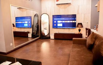 Swan Suites - image 15