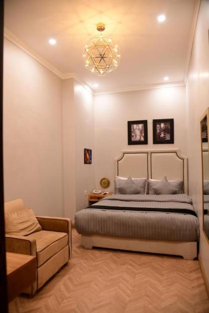 Swan Suites - image 18