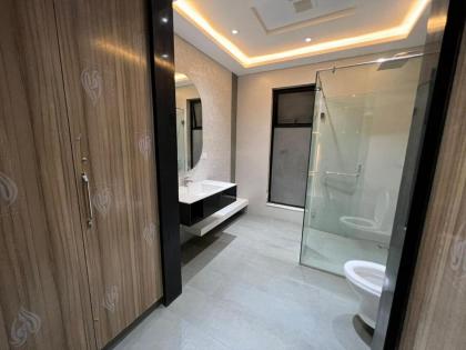Palm tree Hotel - image 5