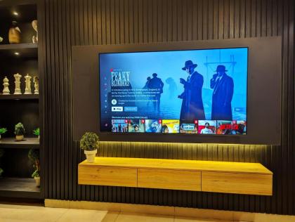 Goldcrest Mall One-bed Penthouse - image 12