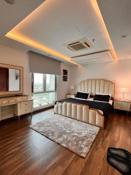 Luxurious Appartment in GOLDCREST DHA Lahore 