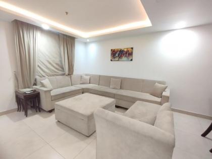 Luxurious Appartment in GOLDCREST DHA Lahore - image 19