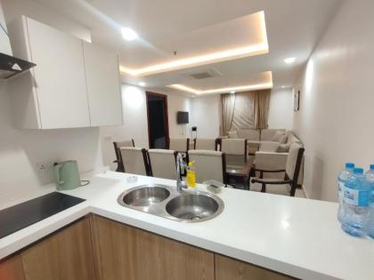 Luxurious Appartment in GOLDCREST DHA Lahore - image 9