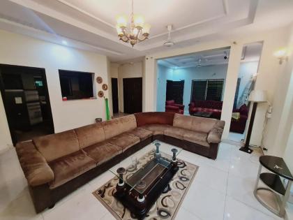 Royal Bahria Guest Villa