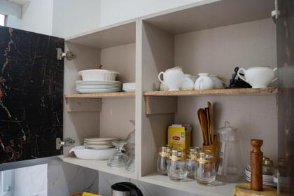 Gulberg Luxe Living 2-BR Apartment - image 12