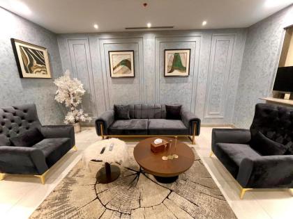 Penta Square 1BR Apartment by AirHomes DHA phase-5 Lahore 