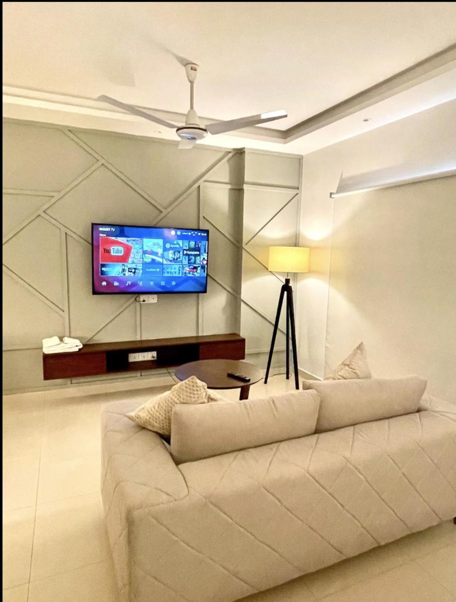 U&S Holiday Homes Gym Pool Wi-Fi High Floor - main image