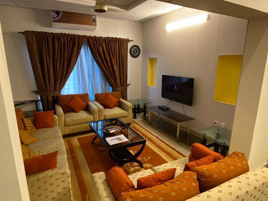 Brand New - 4 Bedroom - Luxurious - Park Villa - main image