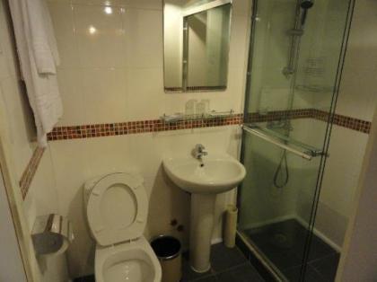 Red sky Family Couple Guest House - image 3