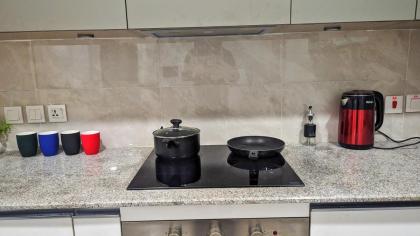 Penta Square Luxury Studio Apartment - image 12