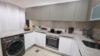 Penta Square Luxury Studio Apartment - image 8