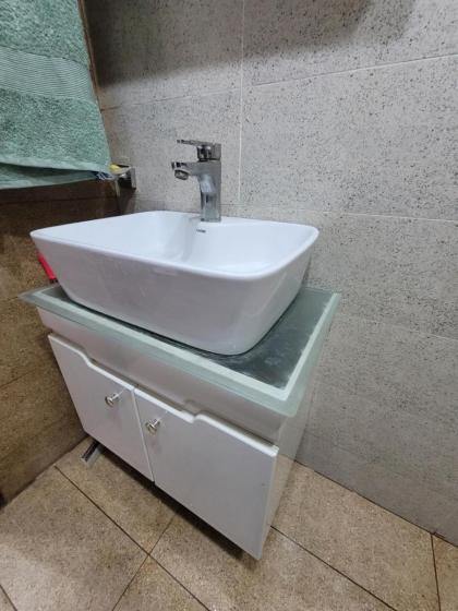 Ultra muse Studio Apartment - image 7