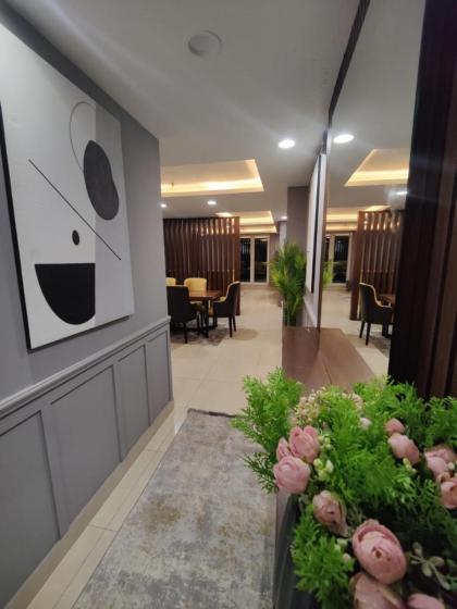 Goldcrest Mall Luxury Two-bed Apartment - image 12